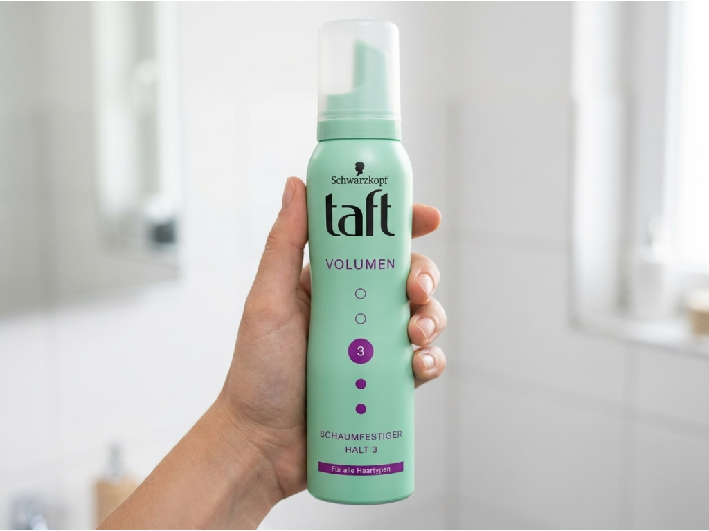 Pěnové tužidlo Taft Volumen v ruce