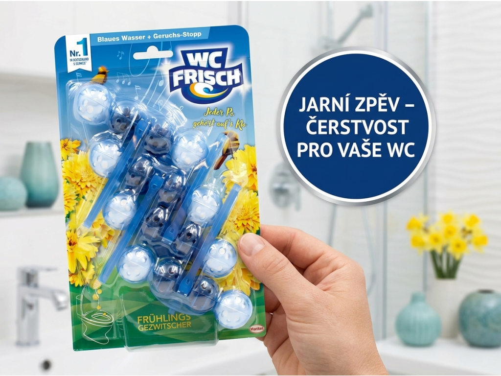 WC Frisch Jarní zpěv 4pack v ruce